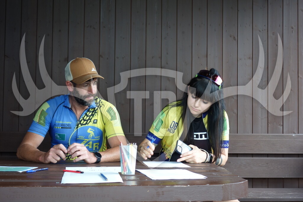 DSC03627 | Fotogalerie der Treibjagd im Dunkelwald - Dein MTB Etappenrennen im Erzgebirge - Realisiert mit Pictrs.com