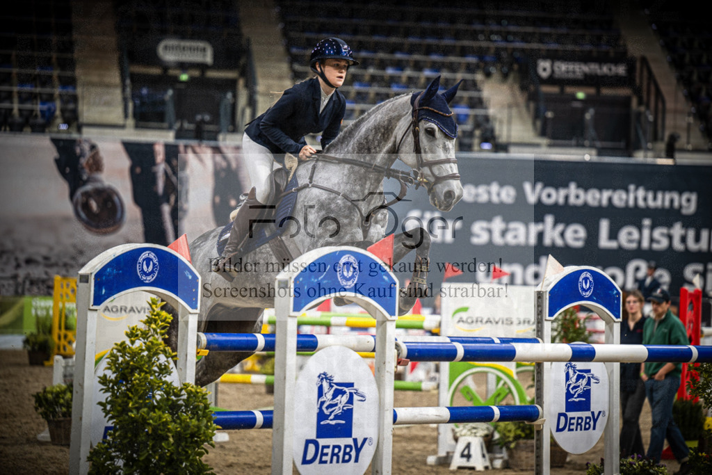 DOS_0975 | Entdecke hochwertige Reitturnierfotos von Foto Oger. Professionell, emotional und authentisch – jetzt Lieblingsmomente im Shop bestellen.Deutschlandweite Turnierfotografie. - Realisiert mit Pictrs.com