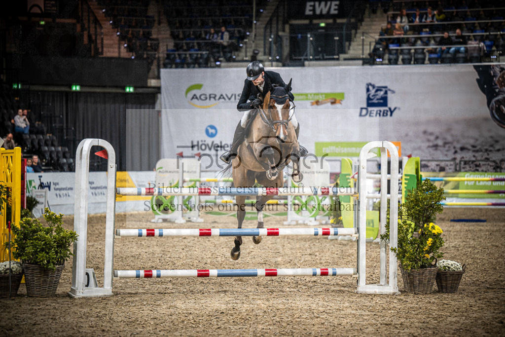 DOS_1461 | Entdecke hochwertige Reitturnierfotos von Foto Oger. Professionell, emotional und authentisch – jetzt Lieblingsmomente im Shop bestellen.Deutschlandweite Turnierfotografie. - Realisiert mit Pictrs.com