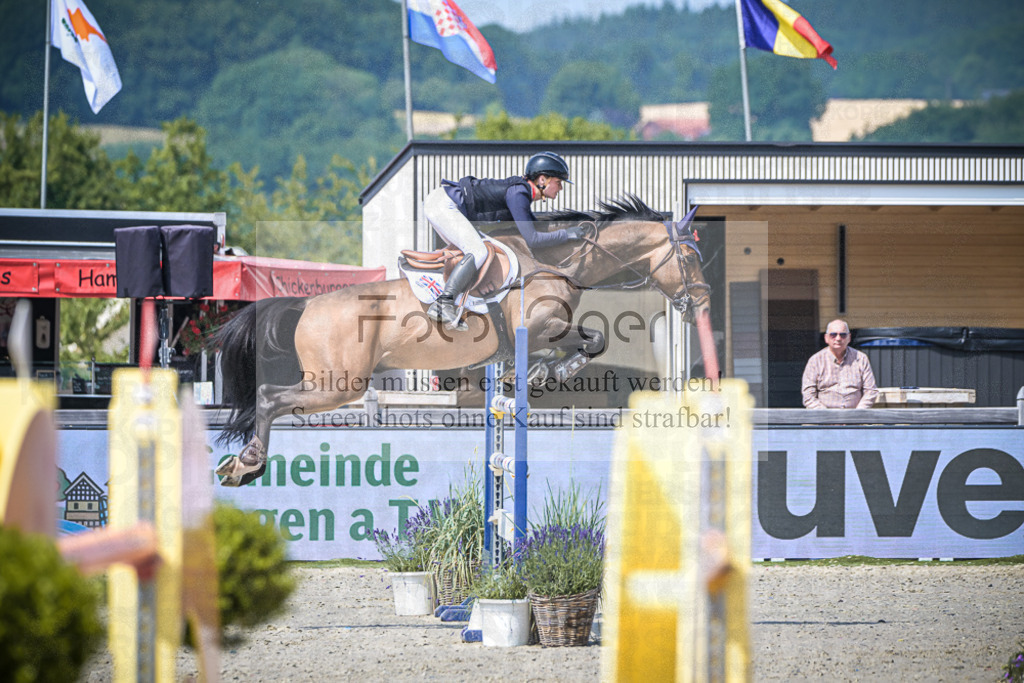 DOS_5629 | Entdecke hochwertige Reitturnierfotos von Foto Oger. Professionell, emotional und authentisch – jetzt Lieblingsmomente im Shop bestellen.Deutschlandweite Turnierfotografie. - Realisiert mit Pictrs.com