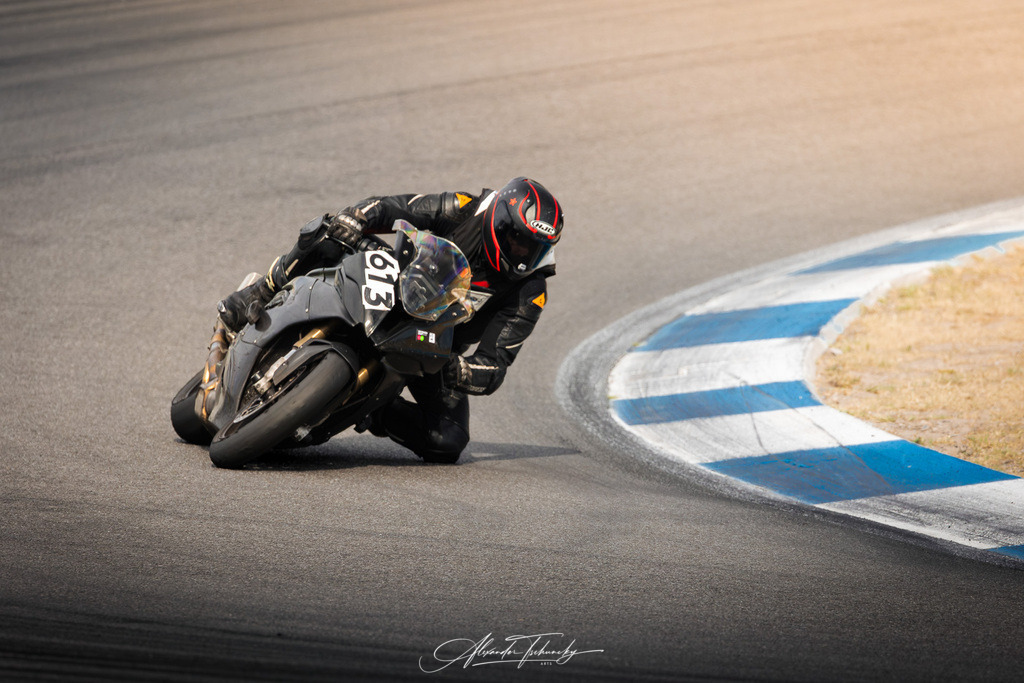 Ducati Trackday Hockenheimring 2026 | Entdecken Sie die faszinierende Welt von Alexander Tschuncky Arts: Kreative Fotografie, atemberaubende Automobilkunst und hochwertiger Bilderdruck. Lassen Sie sich inspirieren! - Realisiert mit Pictrs.com