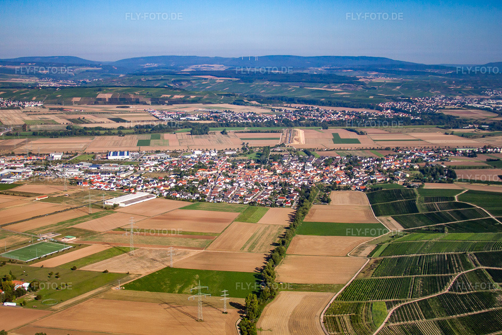 Luftbild: Ortsansicht von Süden im Ortsteil Planig in Bad Kreuznach im Bundesland Rheinland-Pfalz in Deutschland. Foto: IMG_44484.jpg vom 20.08.2011 durch Werner Riehm/FLY-FOTO.de