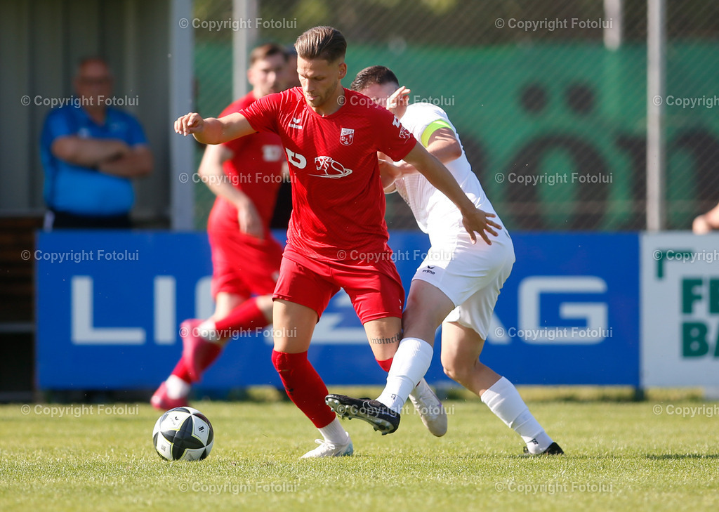 A_LUI_140625_00008 | SPORT FUSSBALL LL.OST 14.06.2025 ASKOE OEDT 1B -METALLBAU BLAUENSTEINER NAARN IM BILD : MICHAEL LEONHARTSBERGER (OEDT1B) UND ALEXANDER GRINNINGER (NAARN) FOTO:FOTOLUI