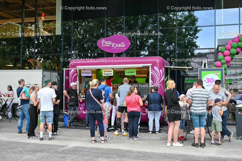 Eroeffnung Moemax Linz_ 15.05.2024-4 | 15.05.2024, Linz, AUT, Eroeffnung Moemax, im Bild Street Food Stand