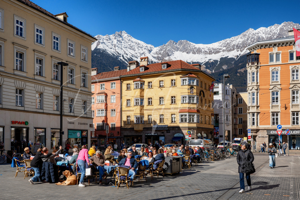 Maria-Theresien-Straße | Frühlingstag in der Maria-Theresien-Straße