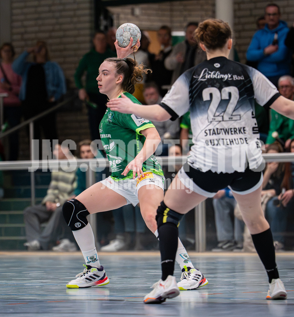 Handball I Frauen I Saison 2025-2026 I 3. Liga Staffel Nord I 13. Spieltag I SC SFN Vechta -Buxtehuder SV II-25 | Mia Leonie Mehrtens (7, SC SFN Vechta) - Realisiert mit Pictrs.com