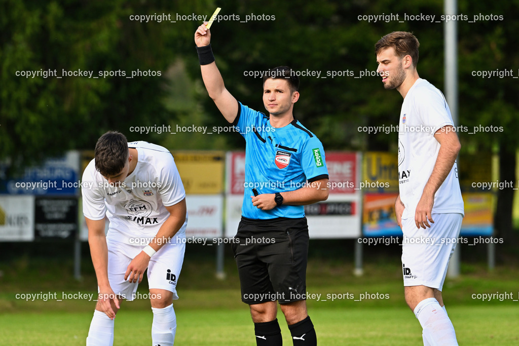 FC ASKÖ Gmünd vs. Union Matrei  | Mathias Bodner Referee, #8 Benjamin Cosic Matrei, Gelbe Karte, FC ASKÖ Gmünd vs. Union Matrei , FC ASKÖ Gmünd vs. Union Matrei  am 21.09.2024 in Gmünd (Sportplatz Gmünd), Austria, (Photo by Bernd Stefan)
