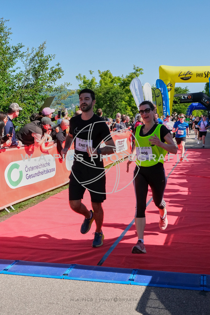 ..... | LINZ,AUSTRIA,27.April 24, Int. 3 Brückenlauf Linz  , Image shows: Photo: WAPICS / Michael ring