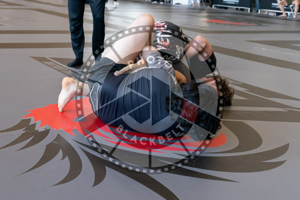 20250329PBB1259 | Fighters compete during the International Luta Livre (ILLCS) Germany IX Spring 2025 Competition spring on March 29, 2025 in Hannover, Germany.© Chiara Dazi