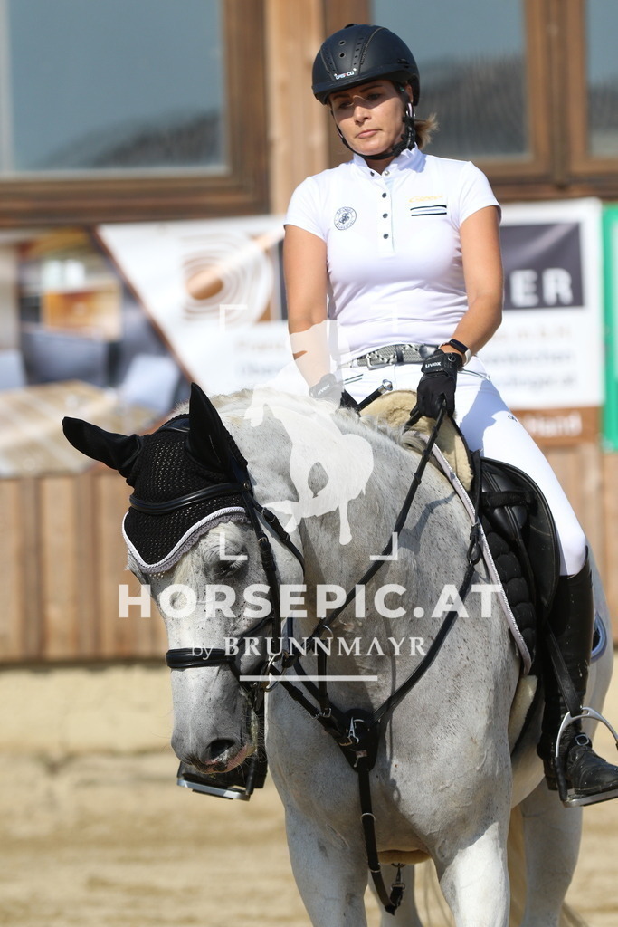 7V2A4157 | Willkommen bei Brunnmayr - Design & Fotografie – Ihrem Spezialisten für Reitturniere und Pferdeveranstaltungen in Oberösterreich, Salzburg und Bayern! Seit über 17 Jahren sind wir leidenschaftlich dabei.