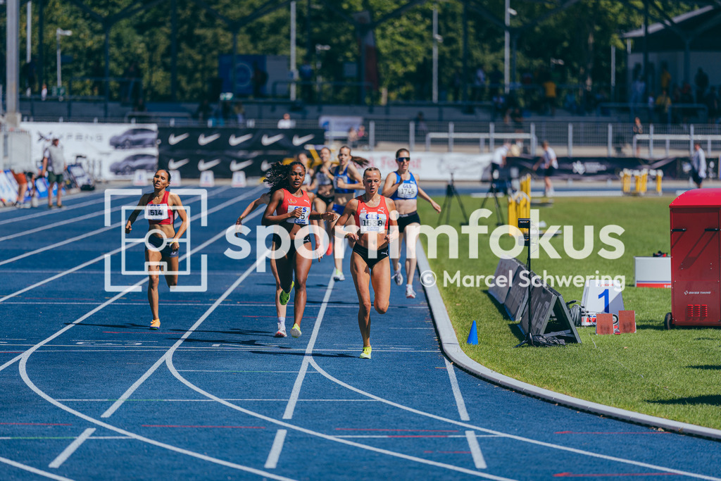 DM U23 U18 Bochum 2026 | Das 800m Halbfinale der wU23 bei den Deutschen Meisterschaften der U18 &amp; U23 2026 im Lohrheidestadion in Bochum-Wattenscheid. - Realisiert mit Pictrs.com