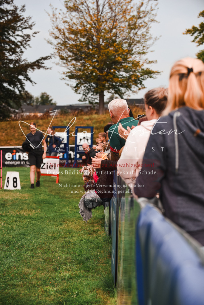 DSC_4071 | Pferde- und Turnierfotografie in Westsachsen. Pferdeportraits, Auftragszeichnungen und intuitive Kunst.