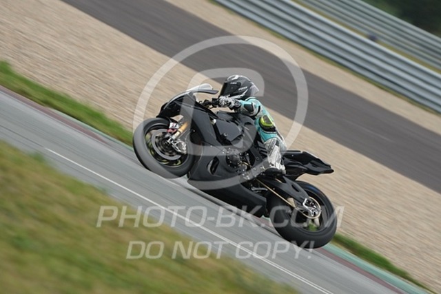 2024_08_18_PBK_42446 | Sportfotografie; SlowMotion; Video; Rennstrecke; Hafeneger; Speer; Racing; RSE; BMW; CBO; Trackday; Motorsportarena; Hockenheimring; Brno; Most; Barcelona; Valencia