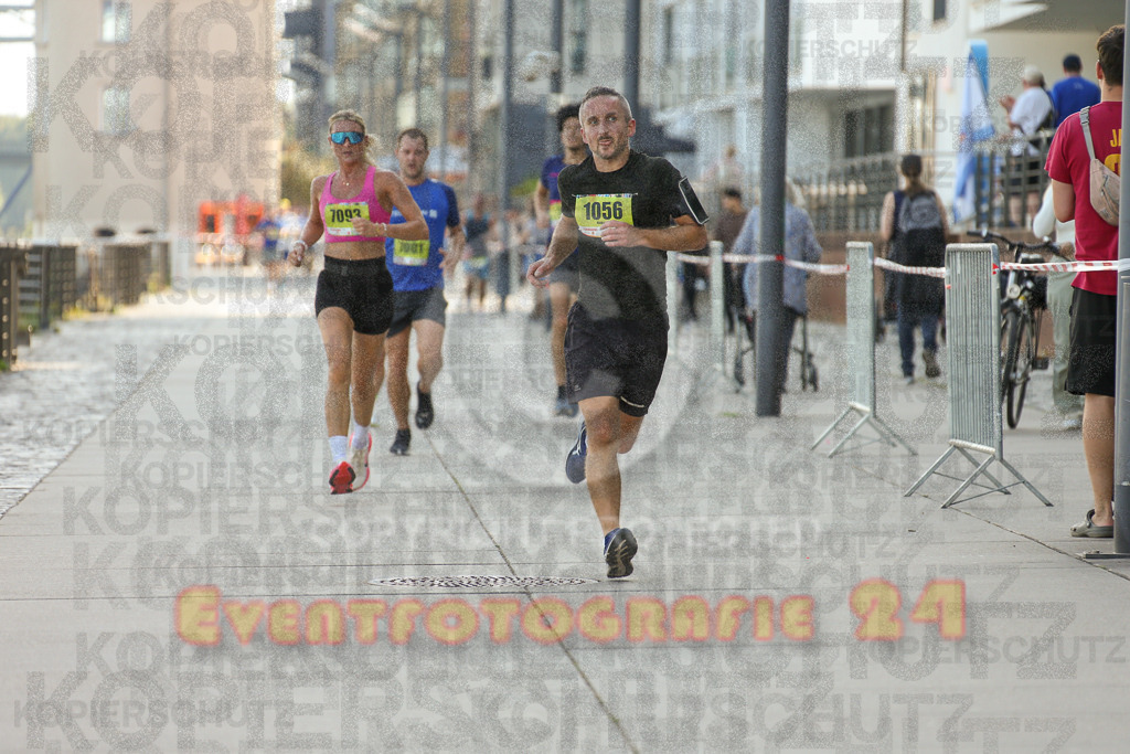 250920_1445_EX1_7434 | Sportfotografie im Rhein-Sieg Kreis, Köln, Bonn, NRW, Rheinland Pfalz, Hessen, etc. Unser Tätigkeitsfeld umfasst den Laufsport vom Volkslauf über den Marathon, Duathlon, Triathon bis zum Ultralauf wie Kölnpfad Ultra oder Schindertrail.