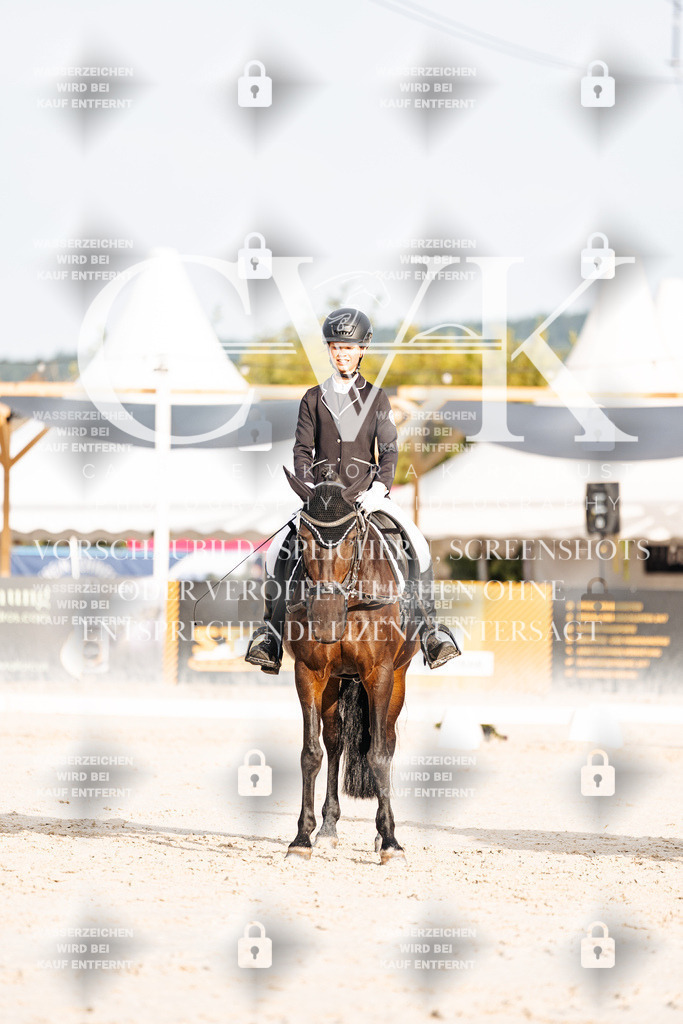 CK903868 | Turnierfotografie Pferdefotografie Trier Rheinland-Pfalz Pferdesport Reitsport Tierfotografie Sportfotografie Pferdevideo Pferdevideografie Equestrianvideography equestrianphotography  - Realisiert mit Pictrs.com