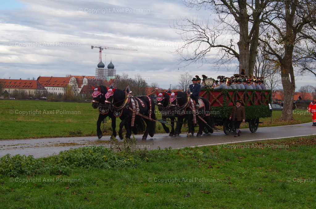 IMGP0285 | fotografiert von Axel PollmannLeonhardi Wallfahrt Benediktbeuern und Murnau, Fronleichnam, Fasching, Landschaft im Loisachtal und Benediktbeuern  - Realisiert mit Pictrs.com