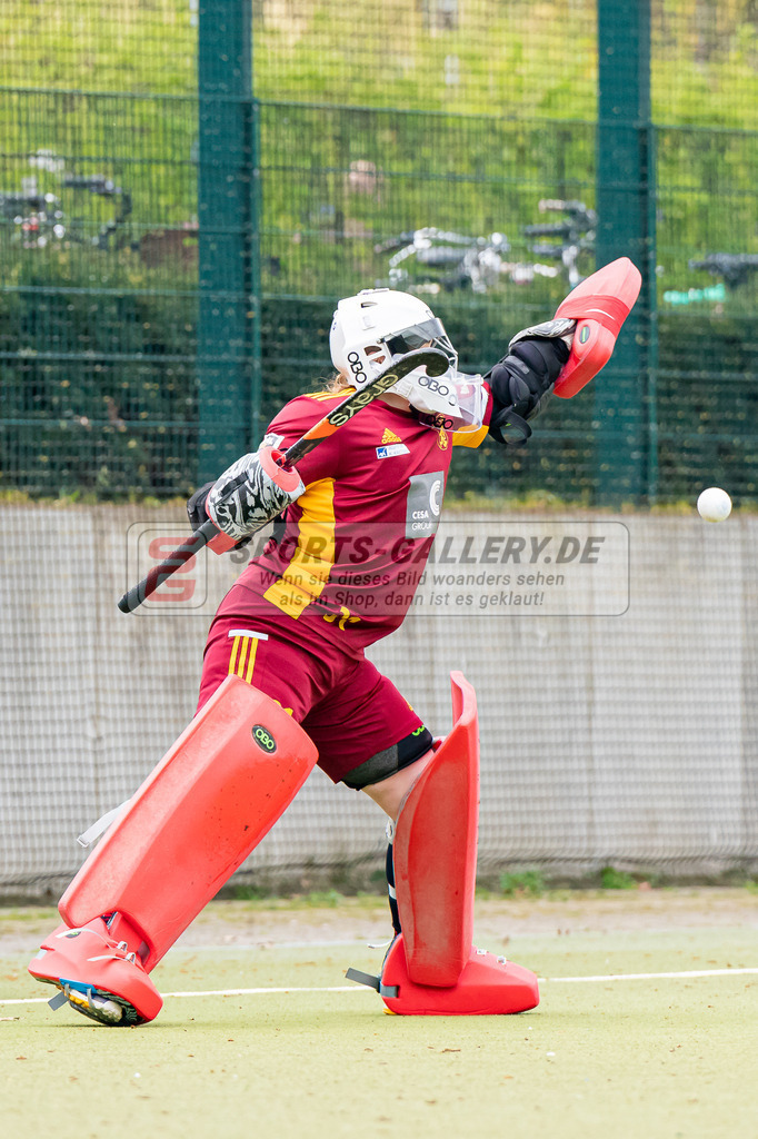 HK_20230416_901606 | 1. Bundesliga Damen Düsseldorfer HC - Rot-Weiss Köln am 16.4.2023 DHC Düsseldorf, Düsseldorf , Sarah Mollenhauer Torfrau ( Düsseldorfer HC #31 )