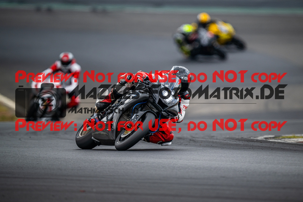 MaZZes_FotoMatrix_230719_5160 | WEISS