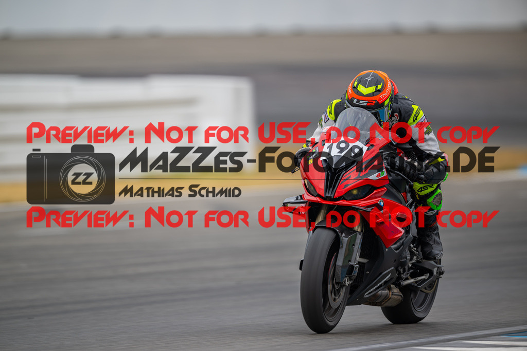 MaZZes-Fotomatrix-20260809-574058 | R1
