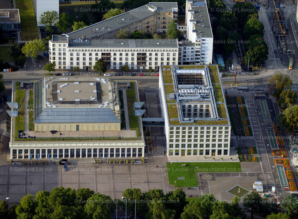 3292476 | Stadthalle Karlsruhe gehört zum Kongresszentrum Karlsruhe, das größte innerstädtische Kongresszentrum Deutschlands