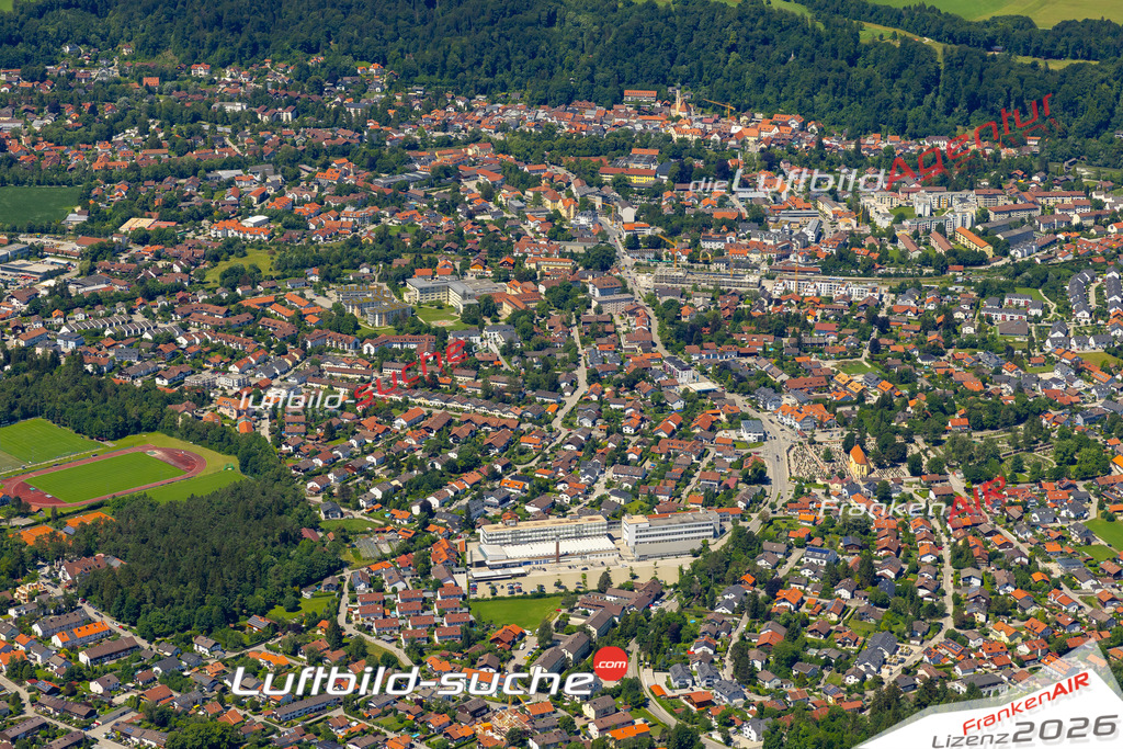 Die Luftaufnahme Nantwein - Wolfratshausen wurde 2022 vom Flugzeug aus (keine Drohne) erstellt. Hohe Auflösung -für große Poster und Wandbilder geeignet - Garantiert!
