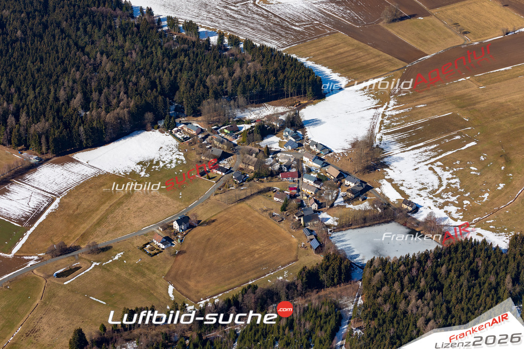 Die Luftbildaufnahme Obersauerhof -  wurde 2019 mittels Flugzeug (keine Drohne) erstellt. Perfekte Schärfe und Druck- Ergebnisse- Garantiert!