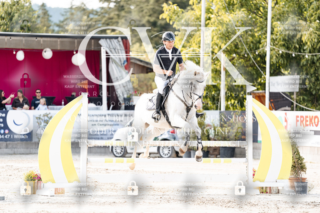 CK906508 | Turnierfotografie Pferdefotografie Trier Rheinland-Pfalz Pferdesport Reitsport Tierfotografie Sportfotografie Pferdevideo Pferdevideografie Equestrianvideography equestrianphotography  - Realisiert mit Pictrs.com