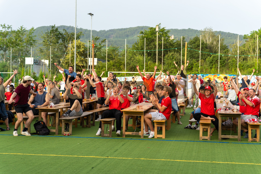 185_Public Viewing Reinach - Achtelfinale Schweiz -Italien EM 2024_kunzmedia.ch | OnlineShop für Bilder kunzmedia.ch