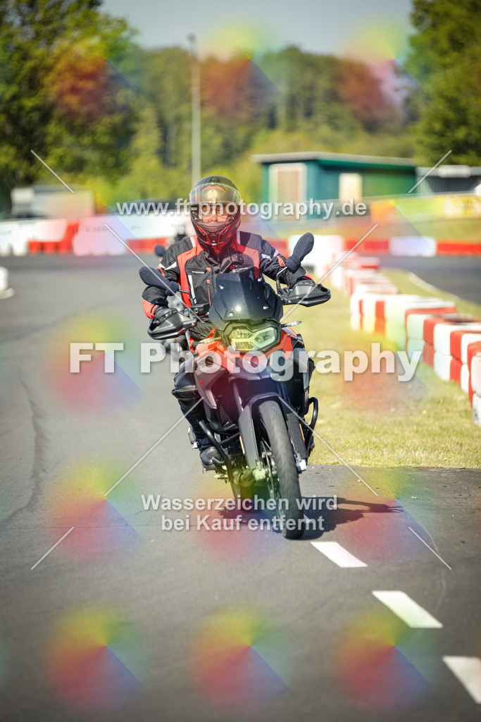 OBK_Mai_Justin_Uwe-10444 | Hier findet Ihr Bilder von Touristenfahrten auf der Nürburgring Nordschleife oder von anderen Veranstaltungen die ich besucht habe. Viel Spass beim Durch Schauen 