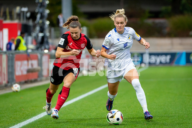 20241007NSZ_9747 | Synne Skinnes Hansen (Bayer Leverkusen,No.10) im Zweikampf mit Melina Reuter (Carl Zeiss Jena,No.07)DEU, Leverkusen, 07.10.2024 Fußball, Frauen, Google Pixel Frauen-Bundesliga, Saison 2024/2025, 5. Spieltag, Bayer 04 Leverkusen - FC Carl Zeiss JenaDIE DFB-RICHTLINIEN UNTERSAGEN JEGLICHE NUTZUNG VON FOTOS ALS SEQUENZBILDER UND/ODER VIDEOÄHNLICHE FOTOSTRECKEN - Realisiert mit Pictrs.com