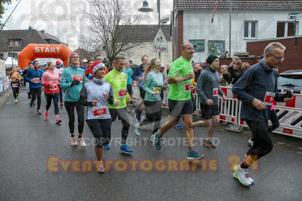 251130_1133_EX1_8036 | Sportfotografie im Rhein-Sieg Kreis, Köln, Bonn, NRW, Rheinland Pfalz, Hessen, etc. Unser Tätigkeitsfeld umfasst den Laufsport vom Volkslauf über den Marathon, Duathlon, Triathon bis zum Ultralauf wie Kölnpfad Ultra oder Schindertrail.