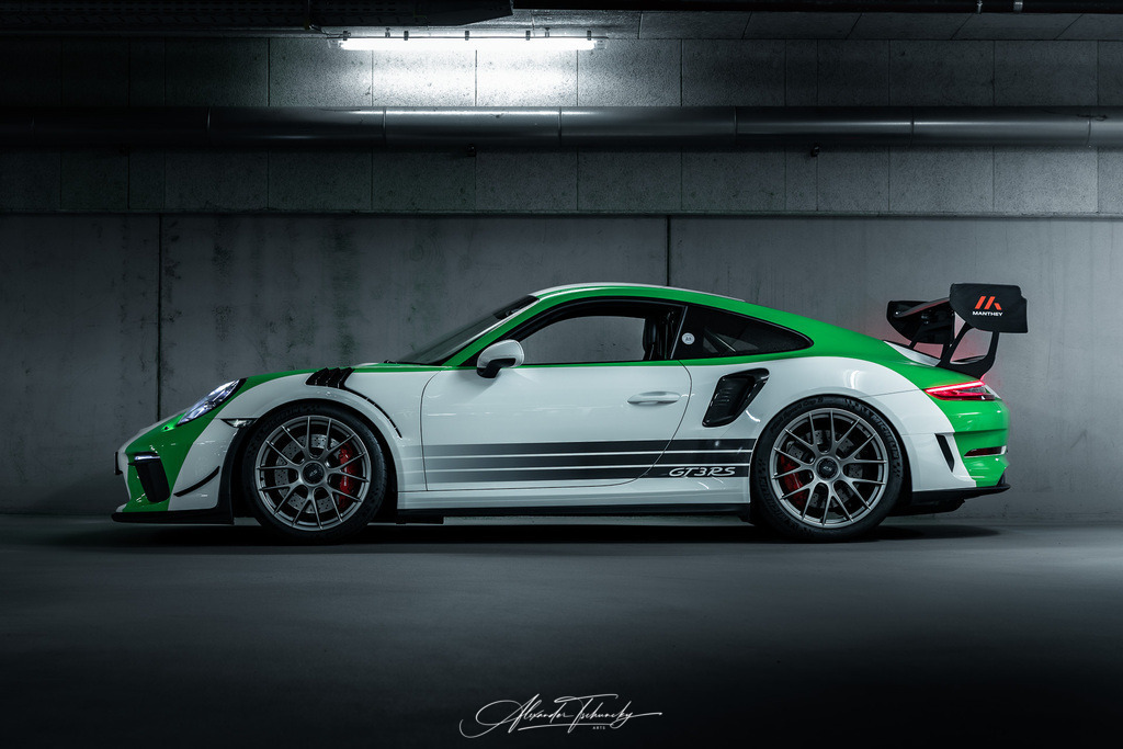 R6AT0271 _Alexander Tschuncky | Entdecken Sie die faszinierende Welt von Alexander Tschuncky Arts: Kreative Fotografie, atemberaubende Automobilkunst und hochwertiger Bilderdruck. Lassen Sie sich inspirieren! - Realisiert mit Pictrs.com