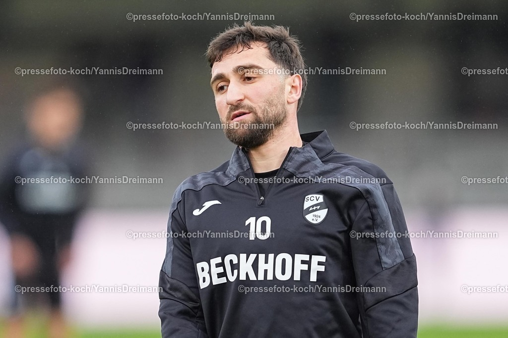 xYDRx25102501089 | 25.10.2025, xydrx, Fußball, 3.Liga, SC Verl - SSV Ulm 1846, Saison 2025 2026, Sportclub Arena: Berkan Taz (SC Verl #10)  DFB regulations prohibit any use of photographs as image sequences and or quasi-video.