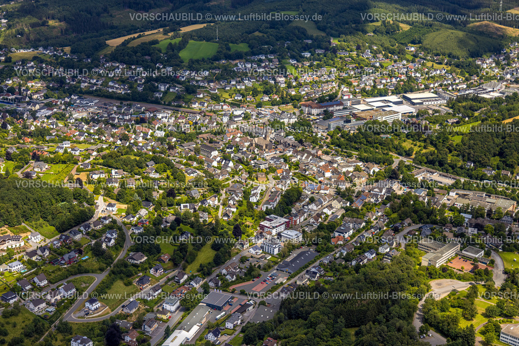 Sundern240708991 | Luftbild, Ortsansicht Zentrum Wohngebiet Sundern, Sauerland, Nordrhein-Westfalen, Deutschland
