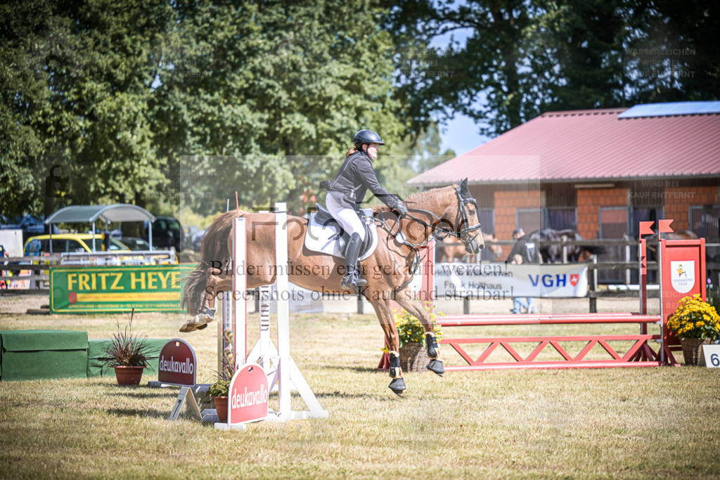 DOS_0356 | Entdecke hochwertige Reitturnierfotos von Foto Oger. Professionell, emotional und authentisch – jetzt Lieblingsmomente im Shop bestellen. - Realisiert mit Pictrs.com