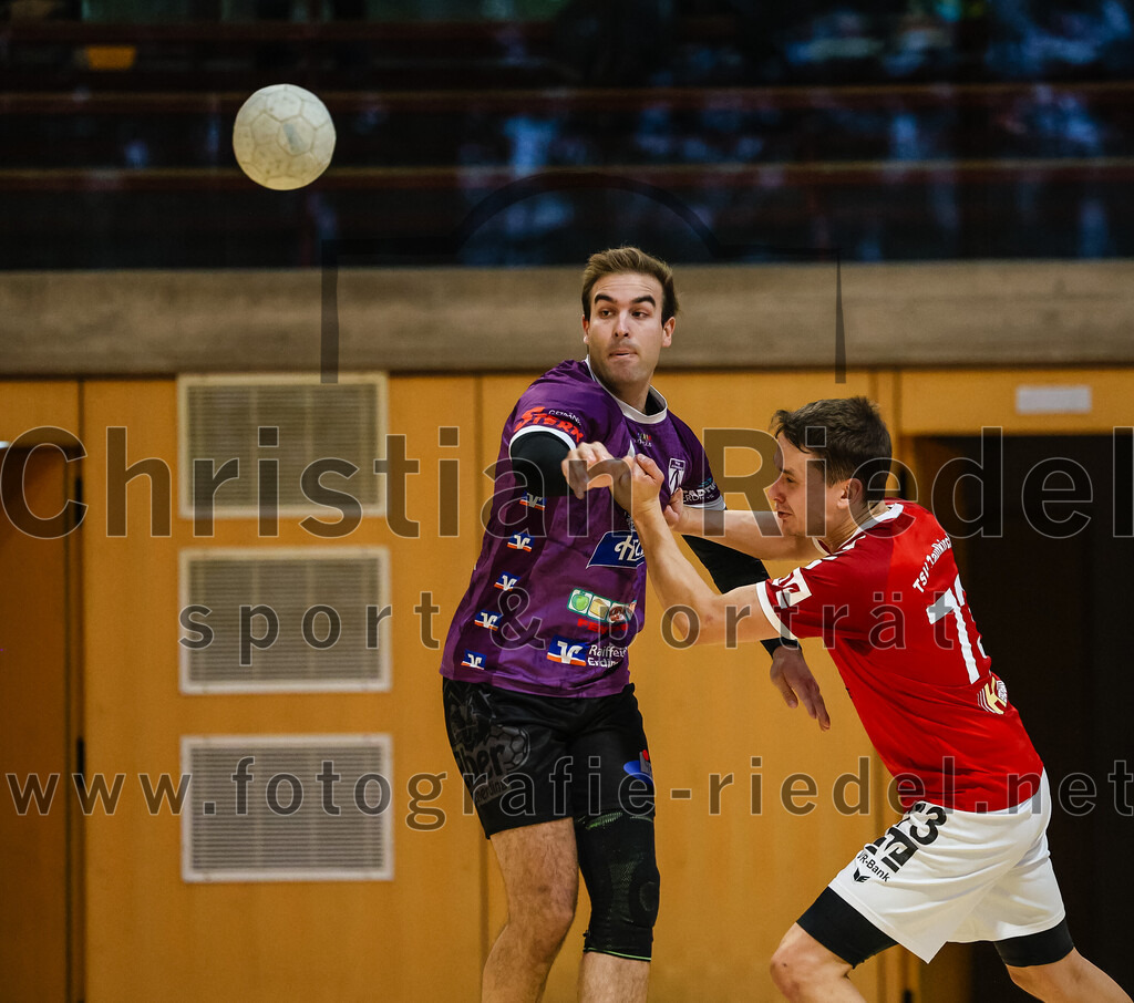 2024-10-20_067_SpVgg_Altenerding_II_gegen_TSV_Taufkirchen-Vils | Erding, Deutschland, 20.10.2024:Handball, Bezirksliga Männer Ost 2024 / 2025, 3. Spieltag, SpVgg Altenerding II gegen TSV Taufkirchen/Vils, Endergebnis: 15:20Tobias Huber (TSV Taufkirchen/Vils, #13)Foto: Christian Riedel / fotografie-riedel.net