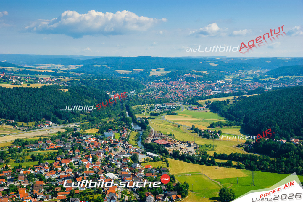 Die Luftaufnahme Neuses - Kronach wurde vom UL-Flugzeug (keine Drohne) aus fotografiert.Hohe Druck- Auflösung-die Geschenkidee!
