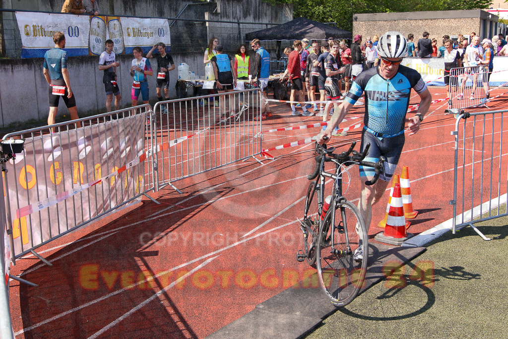 220424_1149_EV8_9112 | Sportfotografie im Rhein-Sieg Kreis, Köln, Bonn, NRW, Rheinland Pfalz, Hessen, etc. Unser Tätigkeitsfeld umfasst den Laufsport vom Volkslauf über den Marathon, Duathlon, Triathon bis zum Ultralauf wie Kölnpfad Ultra oder Schindertrail.