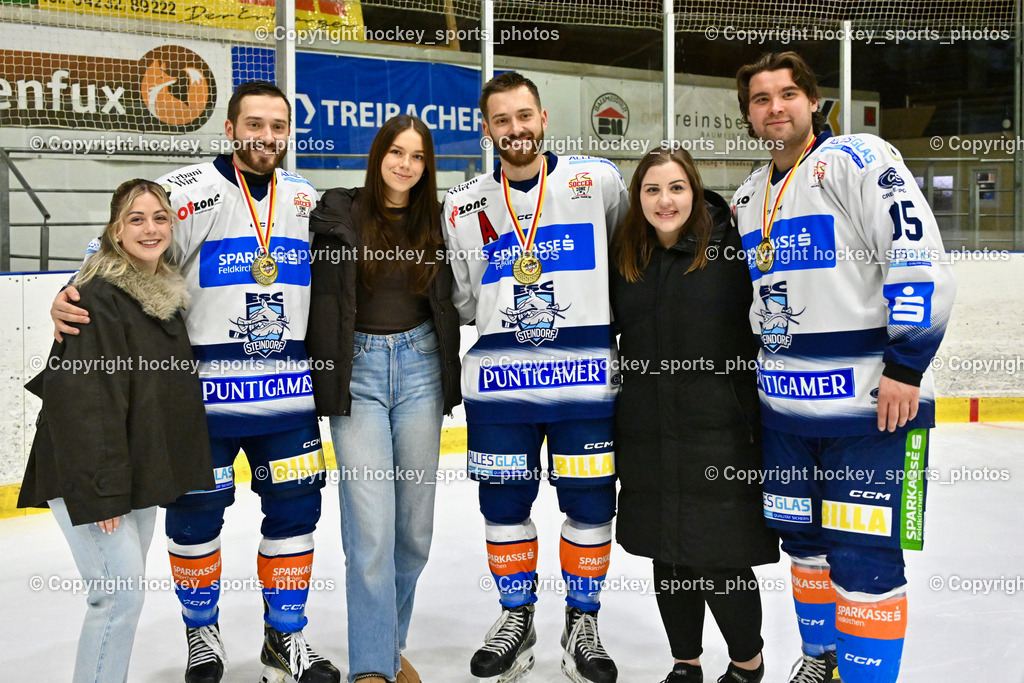 ESC Sparkasse Steindorf Meister 2025/26 | #61 Friedrich Daniel ESC Steindorf, #19 Friedrich Lukas ESC Steindorf mit Familie, #95 Gelfanov Ruslan ESC Steindorf, ESC Sparkasse Steindorf Meister 2025/26, ESC Sparkasse Steindorf Meister 2025/26 am 08.03.2026 in Althofen (Stadthalle Althofen), Austria, (Photo by Bernd Stefan)