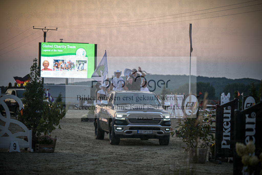 DOS_0006 | Entdecke hochwertige Reitturnierfotos von Foto Oger. Professionell, emotional und authentisch – jetzt Lieblingsmomente im Shop bestellen.Deutschlandweite Turnierfotografie. - Realisiert mit Pictrs.com