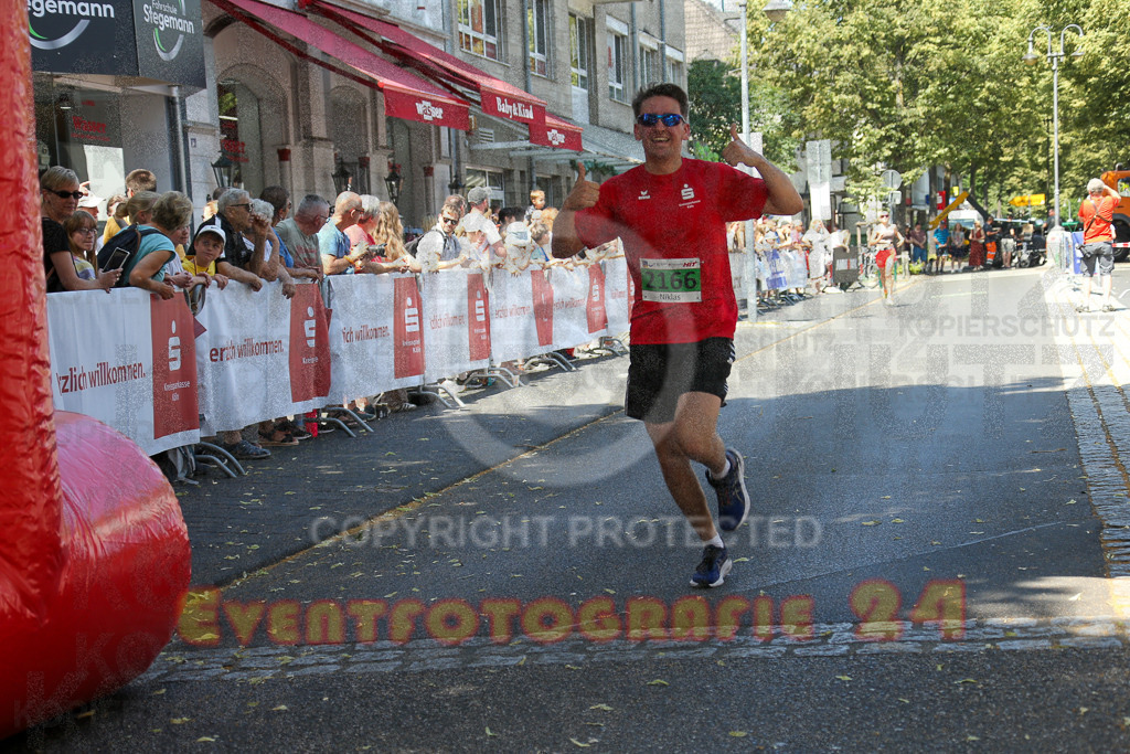 250621_1157_EX1_4431 | Sportfotografie im Rhein-Sieg Kreis, Köln, Bonn, NRW, Rheinland Pfalz, Hessen, etc. Unser Tätigkeitsfeld umfasst den Laufsport vom Volkslauf über den Marathon, Duathlon, Triathon bis zum Ultralauf wie Kölnpfad Ultra oder Schindertrail.