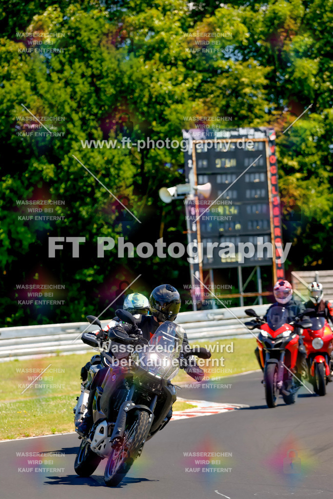 _MOT9430 | Hier findet Ihr Bilder von Touristenfahrten auf der Nürburgring Nordschleife oder von anderen Veranstaltungen die ich besucht habe. Viel Spass beim Durch Schauen 