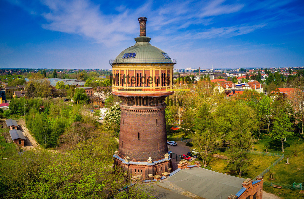 Wasserturm Salbke in Magdeburg von oben als Luftbild- | Wasserturm in Salbke - Realisiert mit Pictrs.com