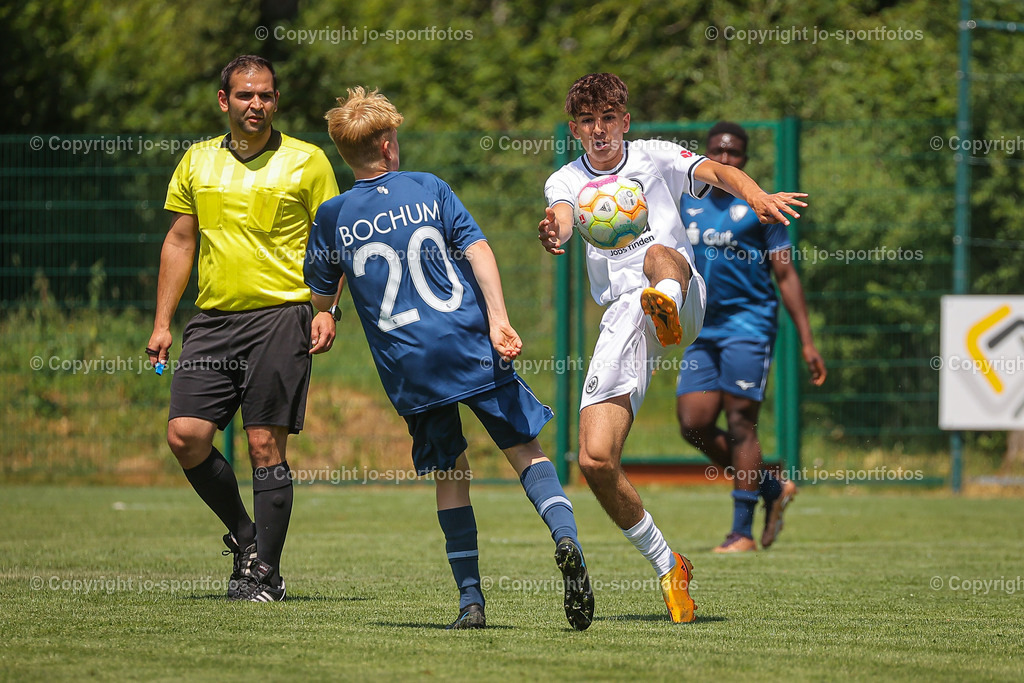 BQ3I6037 | 17.06.2023; Testspiel; Rasenplatz Offdilln; VfL Bochum U17 - Eintracht Frankfurt U17; Ergebnis: 3:1 (1:1)