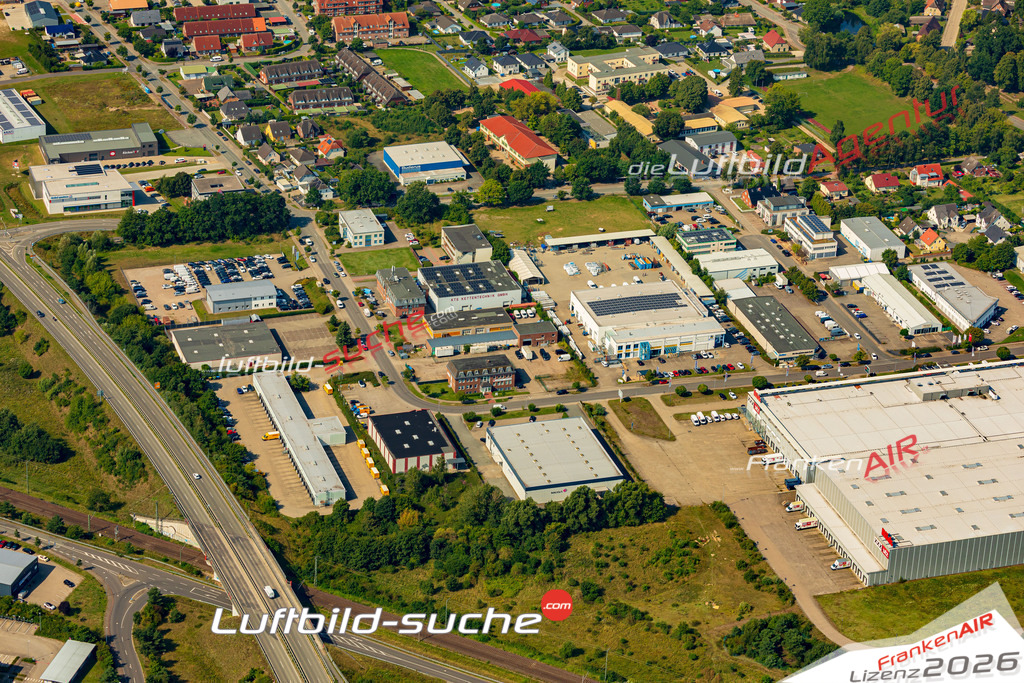 Luftbild der Stadt Pampow - Das Luftbild wurde 2025 vom UL-Flugzeug heraus erstellt ( keine Drohnenaufnahme ) - Hochauflösende Luftaufnahme - für Wandbilder und großformatige Ausdrucke geeignet. Das besondere Geschenk!Hier alle&nbsp;Infos zur Lizenzierung der LuftaufnahmeWir fliegen auch dieses Jahr wieder in Ihre Region um Luftbilder zu erstellen.- Luftbild anfragen