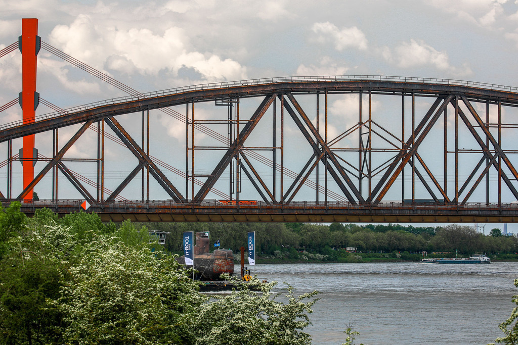 U17_AufdemRhein_120523_24 | Bildergalerie von Sport-Ereignissen aber auch von weiteren spannenden Dingen - nicht nur vom Niederrhein. In Anlehnung an den bekannten Spruch von Hanns Dieter Hüsch heißt das Motto: "Niederrhein ist überall".  - Realisiert mit Pictrs.com