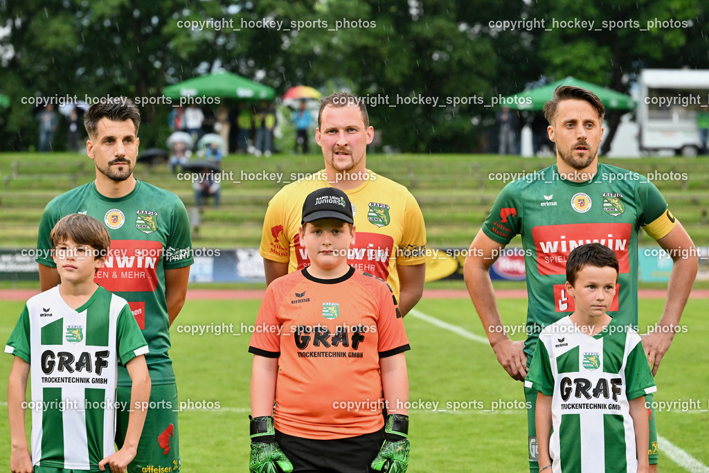 SV Rapid Lienz vs. URC Thal Assling | #2 Patrick Eder Rapid Lienz, #1 Julian Weiskopf Rapid Lienz, #5 Manuel Eder Rapid Lienz, SV Rapid Lienz vs. URC Thal Assling, SV Rapid Lienz vs. URC Thal Assling am 08.06.2024 in Lienz (Dolomiten Satadion), Austria, (Photo by Bernd Stefan)