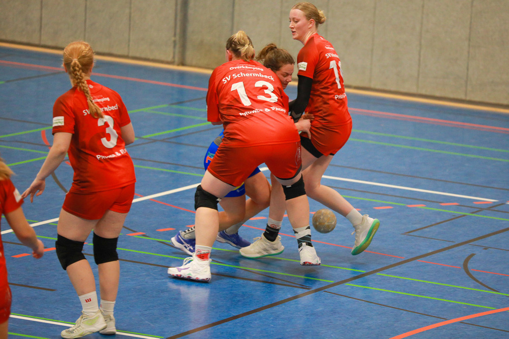 SvSchermbeck_SVN_061225_153 | Bildergalerie von Sport-Ereignissen aber auch von weiteren spannenden Dingen - nicht nur vom Niederrhein. In Anlehnung an den bekannten Spruch von Hanns Dieter Hüsch heißt das Motto: "Niederrhein ist überall".  - Realisiert mit Pictrs.com