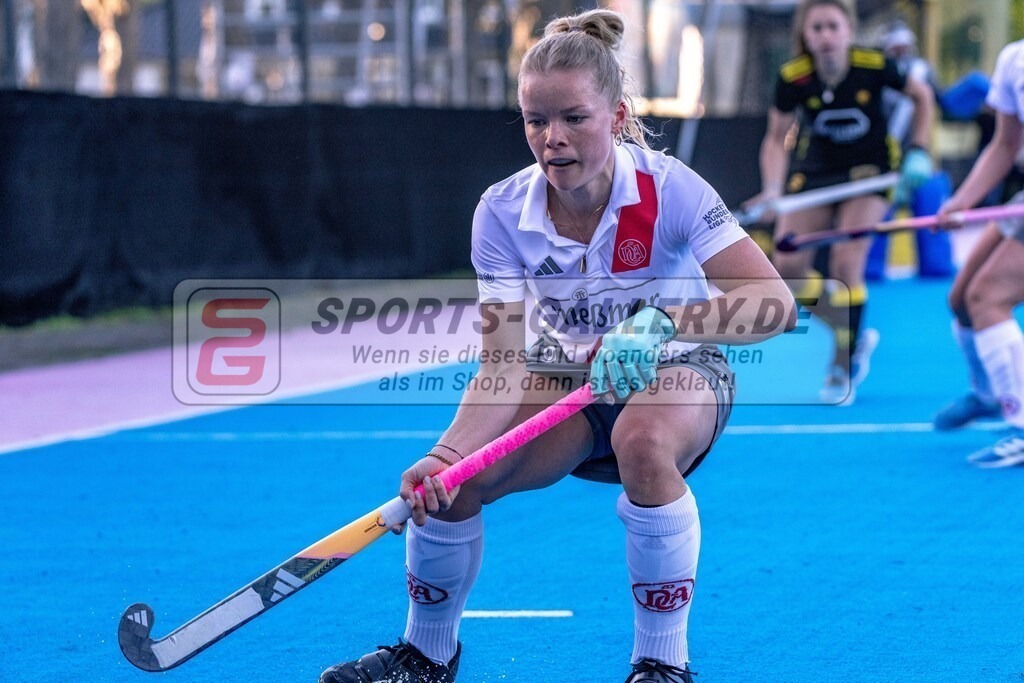 SM_20250425-D85_2767 | 1.Bundesliga Feld - Rückrunde (W) HTHC - DCADA / 1:2