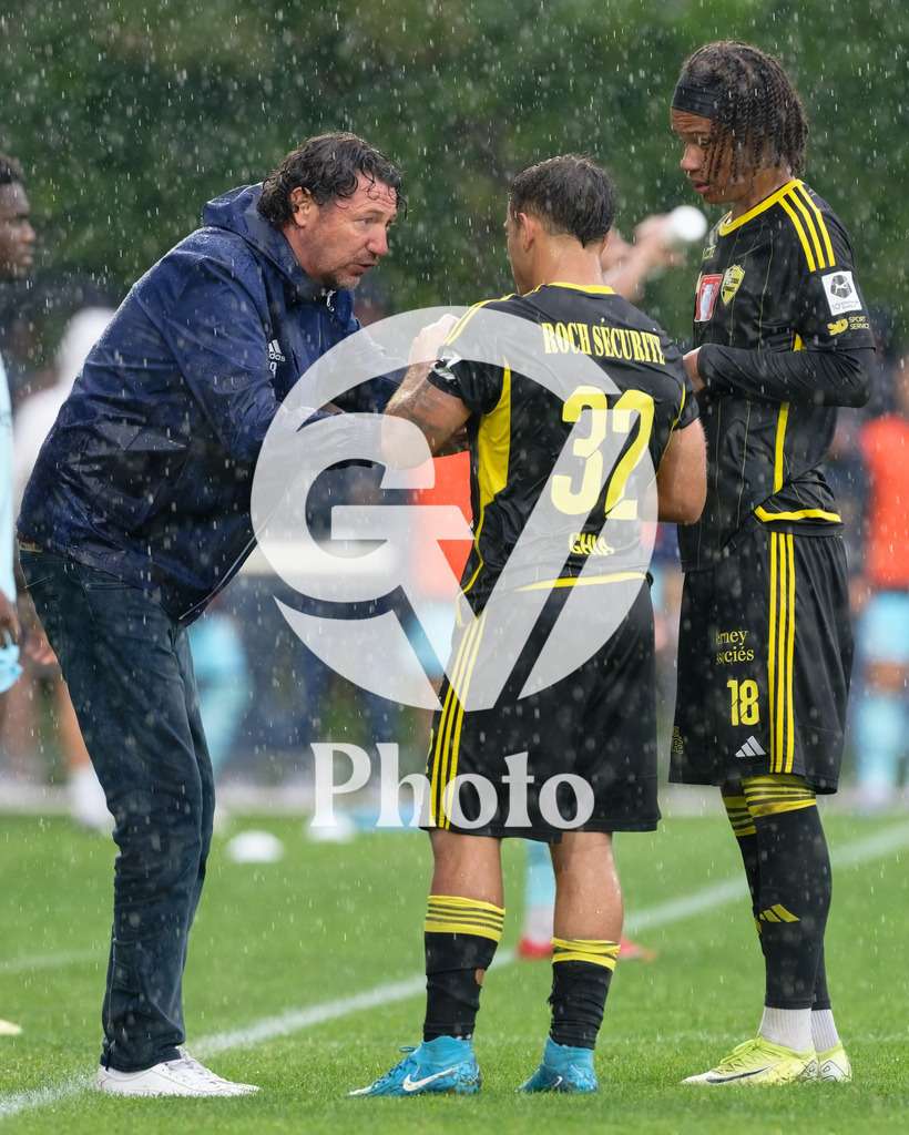 065_DZ9_2980 | Schweiz AXA Womens Super League 2025/26, FC Thun vs FC Luzern - Stockhorn Arena, Thun: 